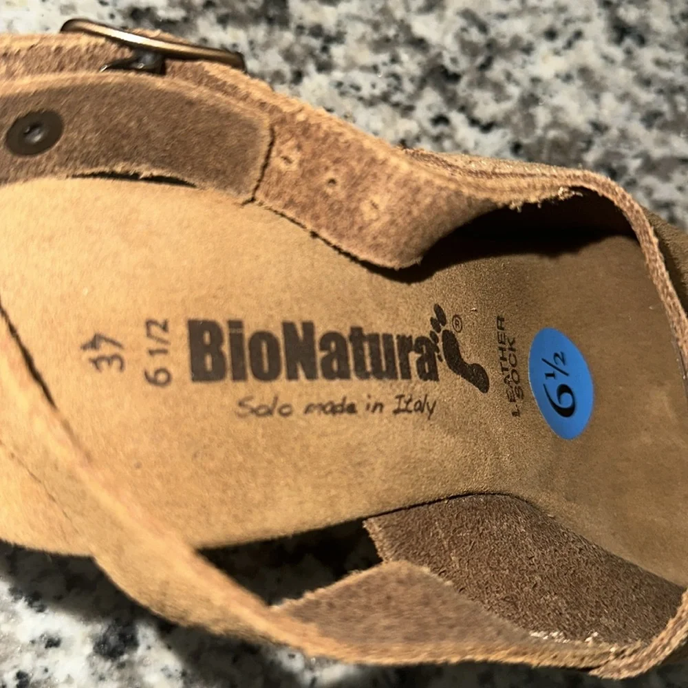 BIO NATURAL Leather Brown Wedge with Buckle Sling Stacked Heels Mules Size 6.5